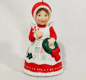 Holly Hobbie Porcelain Bell Figurine Vintage 1984 Christmas Holiday Wreath Boots - Picture 1 of 7