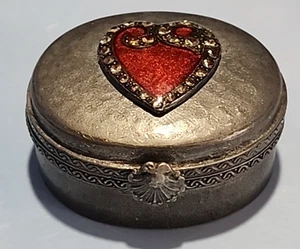 Vintage Etain Zinn Zinn emailliert rot Herz Schmuckschatulle oval Frankreich  - Bild 1 von 11