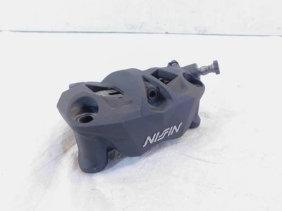 Pinza de freno derecha Triumph Daytona 675R 2006-2017 negra rueda delantera Nissin Foto 1 de 4