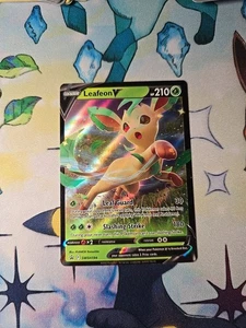Leafeon V SWSH194 SWSH: Sword & Shield Promo Cards Holo - Picture 1 of 4