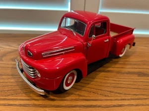 1948 Ford F-1 Pickup Truck - Maßstab 1:18 - rote Farbe von Road Signature #92218 - Bild 1 von 5