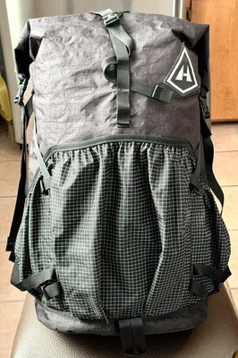 Hyperlite Mountain Gear Southwest Ultralight 40 Liter Backpack Black Size Medium - Image 1 of 4