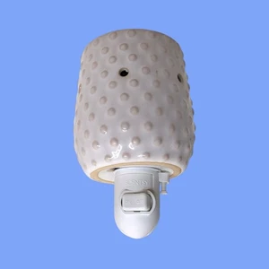 Scentsy Spot On Mini Wax Warmer Wall Plug-In Ceramic White - Picture 1 of 6