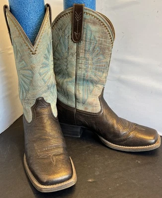 Botas occidentales Ariat para mujer redondeadas Rio bronce oscuro/verde azulado talla 9,5B estilo 10029646 Foto 1 de 4