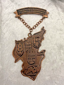 Vintage Volksmarch Medal 1982 Vaumholder-Bahnbreccher Baumholder, Germany - Picture 1 of 9