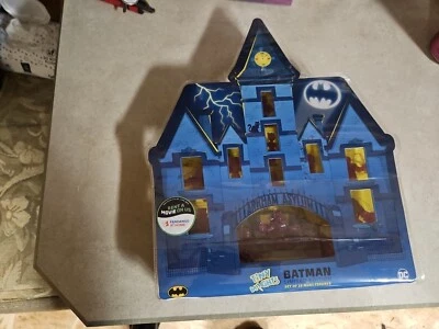 CultureFly Tiny Mights - Batman: Arkham Asylum LE - 12 figuras de acción - Foto 1 de 2
