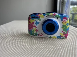 Nikon Coolpix W100 wasserdichte Digitalkamera 13.2MP - Marine Design - Bild 1 von 7