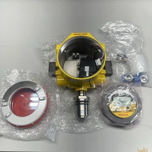 Honeywell Universal Transmitter XNX-UTSE-NNNNN - Picture 1 of 5