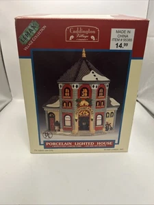 Lemax Caddington Village PIEDMONT POLICE Porzellan beleuchtetes Haus 95385 Vintage - Bild 1 von 2
