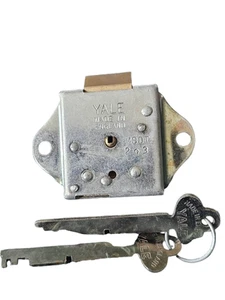 Cerraduras de gabinete Yale 2222 6 palancas planas de acero con llave 2 llaves - Imagen 1 de 3