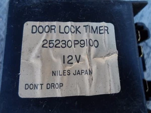 Temporizador de cerradura de puerta DATSUN 280ZX TURBO 25230 P9100 1983 S130Z - Imagen 1 de 2