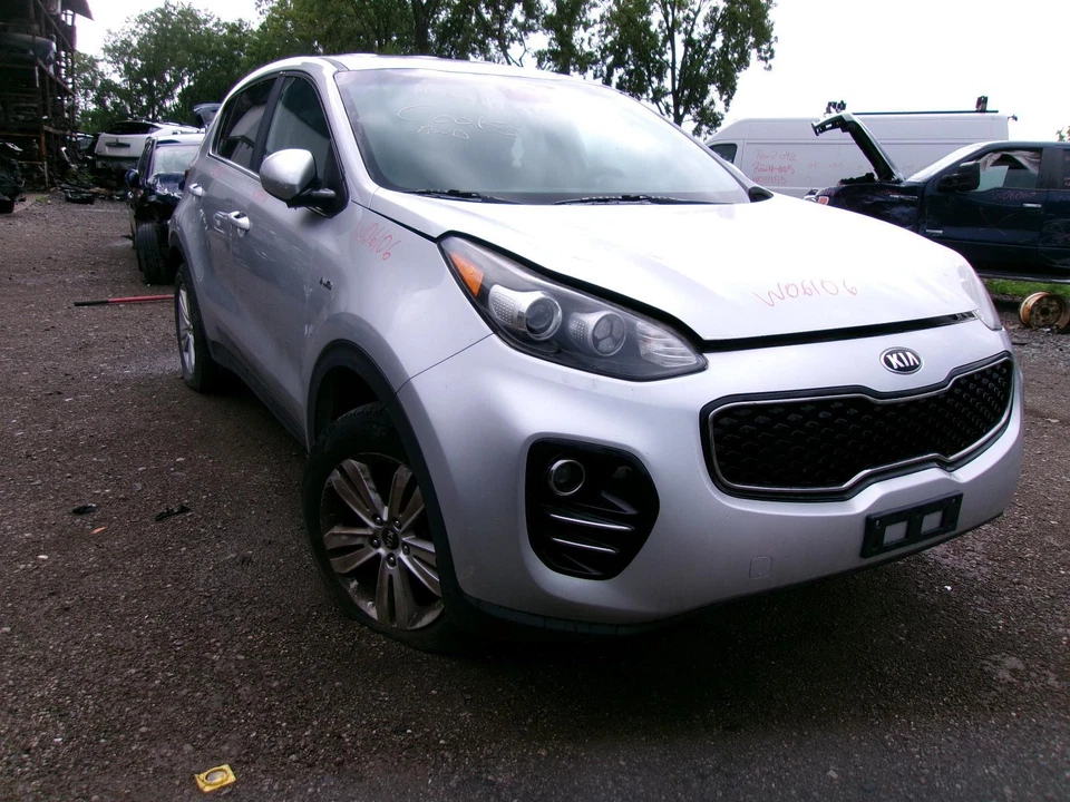 Used Front Left Seat Front fits: 2018 Kia Sportage cloth manual Front Left Grade Foto 1 de 4