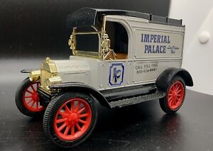 ERTL 1913 Ford Model T bank stock #2107 Imperial Palace, Excellent Condition