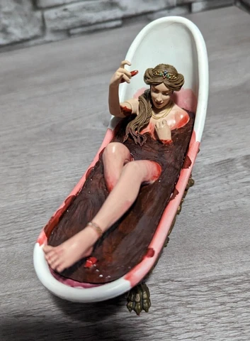 McFarlane Monsters III 6 Faces Of Madness Elizabeth Bathory Figure Sexy Horror Cover