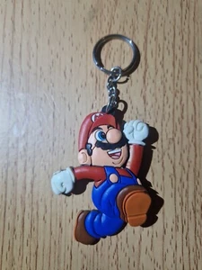 Nintendo Super Mario Bros Llavero Goma Mario - Imagen 1 de 3