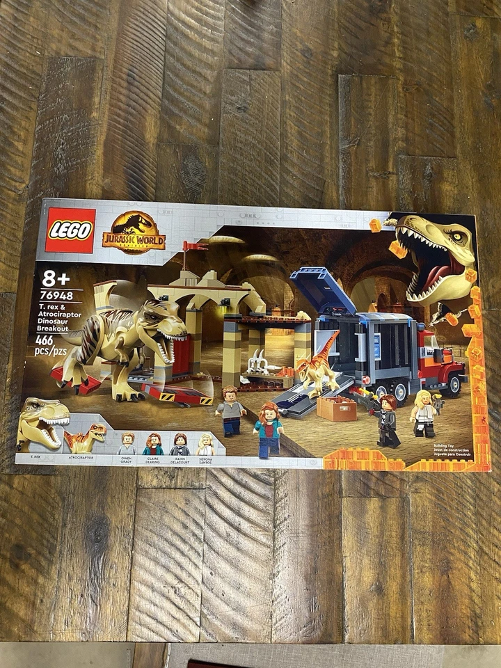 LEGO Jurassic World: T. rex & Atrociraptor Dinosaur Breakout (76948) - Image 1 of 2