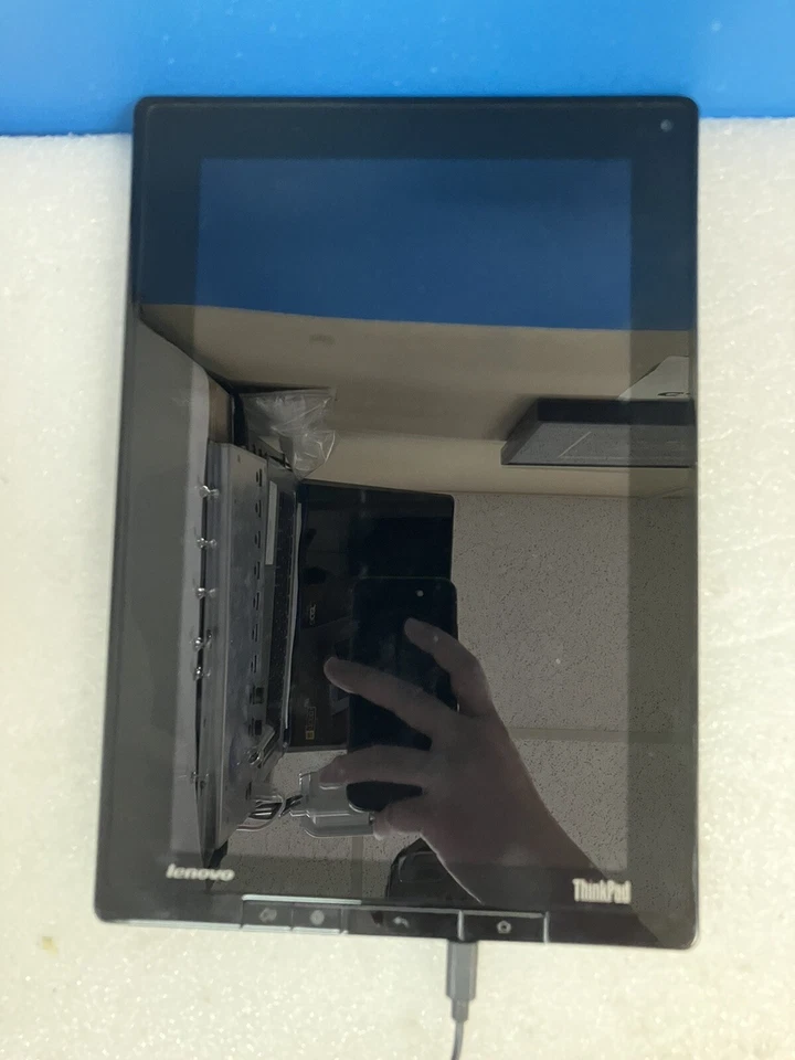 ~(AS IS) Lenovo ThinkPad TP00028A Android Tablet 1GB+16GB (Cant Boot,Bad Battery - Image 1 of 4