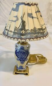 Vintage Dutch Delft Blue & White Lamp w/Shade Hand Painted Windmill Holland EUC