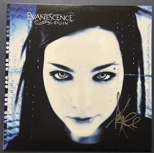 AMY LEE ÁLBUM CAÍDO FIRMADO VINILO BANDA EVANESCENCE AUTÓGRAFO CERTIFICADO DE AUTENTICIDAD AUTÉNTICO - Imagen 1 de 3