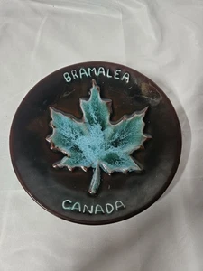 Bramalea Blue Mountain Pottery Canada Wall Plate Embossed Maple Leaf - Picture 1 of 9