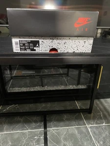 Jordan 4 White Cement 2025 - Bild 1 von 5