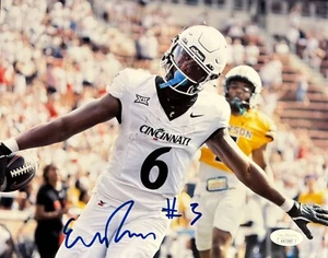 Evan Pryor Signed Autographed Cincinnati Bearcats 8x10 Photo JSA COA - Picture 1 of 2