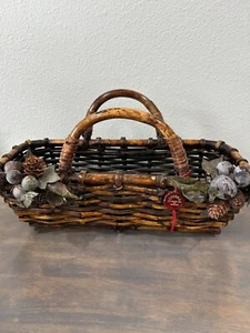 Vintage French Woven Basket With Handles Grapes Pinecones Haudegam Made in Franc - Picture 1 of 10