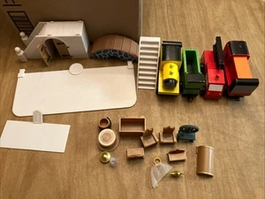 Cinderellla Castle + Hogwarts Castle misc parts & Trains - Picture 1 of 24