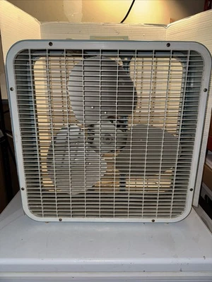 Vintage Kmart  Lakewood 20” Inch Box Fan / 3 Speed  / Tested works great - Image 1 of 4