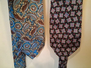 Lote de 2 corbatas de seda Brioni para hombre azul dorado negro rojo - Imagen 1 de 12