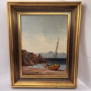 Vintage Original Gemälde Meer Boot Strand Berg signiert gerahmt 10x12 Zoll - Bild 1 von 20