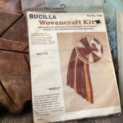 Kit Vintage Bucilla Wovencraft 7896 "Rústico" Colgante de Pared 7" Redondo Años 70 Boho Foto 1 de 3