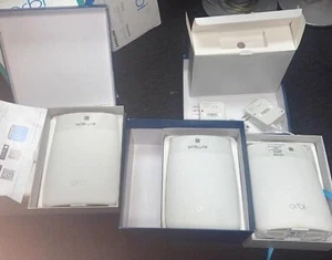 Netgear Orbi AC3000 Tri-Band WLAN Router weiß, 7500 sqf - Bild 1 von 11