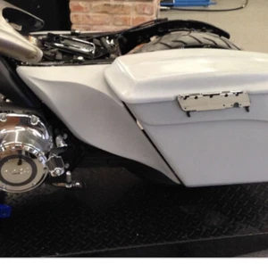 HARLEY-DAVIDSON BAGGER SIDE COVERS FOR STRETCHED SADDLEBAGS 2009-2013 CUSTOM FL - Picture 1 of 2