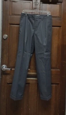 Pantalones Dockers Classic Fit D3 Iron Free Caqui Gris Oscuro Para Hombre 30x32 Plisados Puños Foto 1 de 4