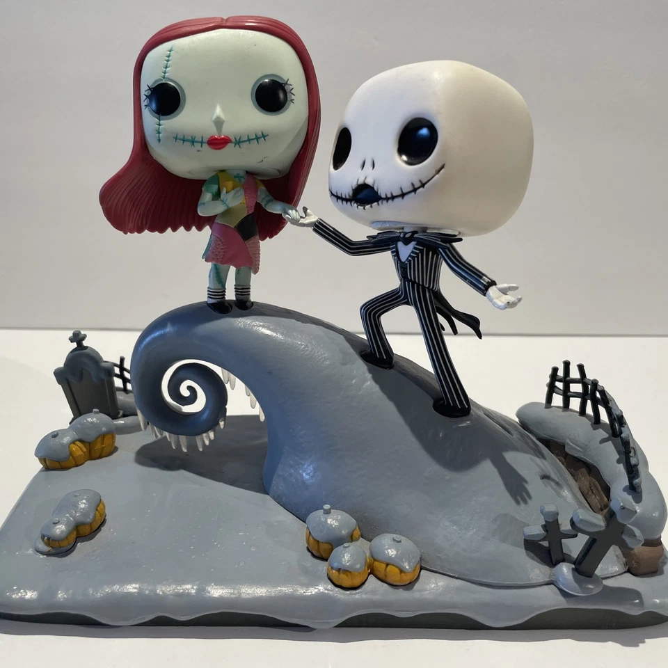 Funko POP Nightmare Before Christmas Under the Moonlight Movie Moment 2018  - Image 1 of 4