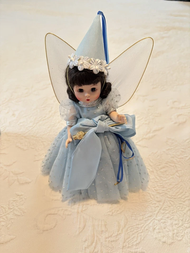 Muñeca Hada de la Virtud Madame Alexander 8" Azul Regalo Hada Con Varita Usada en Excelente Condición 2006 EE. UU. Foto 1 de 4