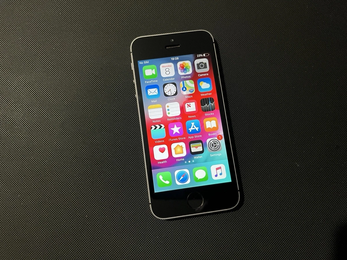 E11 SIMフリー iPhoneSE 16GB SpaceGray E11 SIMフリー iPhoneSE 16GB