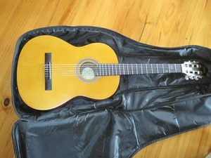 Valencia Quarter 1/4 Size Classical Nylon String - Picture 1 of 6