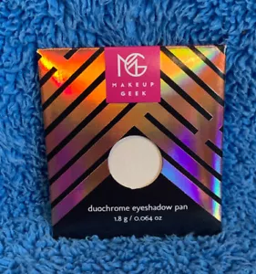 Makeup Geek Single Duochrome Eyeshadow Pan - Prism - MELB STOCK - Picture 1 of 2