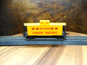 Life-Like HO Scale 34' Union Pacific UP 49940 Railroad Caboose with Chimney - Picture 1 of 5