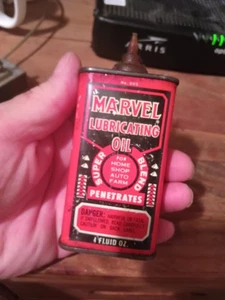 Pequeña lata de aceite misteriosa Marvel de colección - Imagen 1 de 7