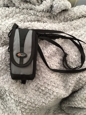 lowepro Rezo camera case - Image 1 of 2