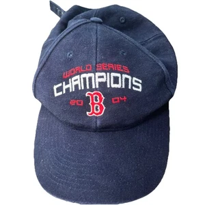 De colección Richardson 232 Boston Red Sox 2004 Serie Mundial Campeones Papá Gorra Gorra con tirantes - Imagen 1 de 3