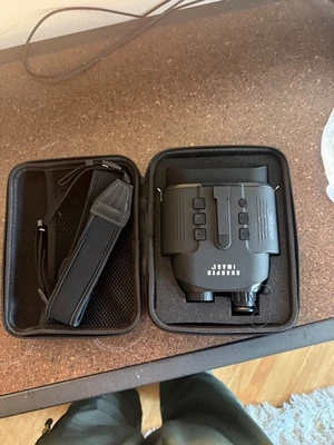 Binoculares de visión nocturna Sharper Image True - negros (206647-01) SIN SD Foto 1 de 4