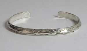 Southwestern Carinated Stamped Cuff Bracelet 13 grams - Picture 1 of 5