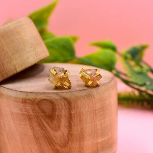 Natural Citrino Amarillo Tuerca Raw Gema 18k Chapado en Oro 925 Pendientes Plata - Imagen 1 de 3