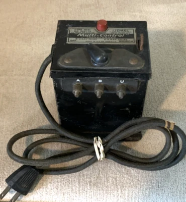 Transformador Multicontrol Lionel Tipo 1041 Silbato Piezas o Restauración Foto 1 de 4