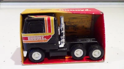 Semirremolque Buddy L Jr Brute Mack Cabover COE 1979 vintage cabina Japón Foto 1 de 4