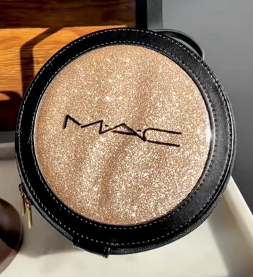 Estuche de viaje MAC Cosmetics redondo brillante sombra de ojos 2025 bolsa de vacaciones NUEVO Foto 1 de 4